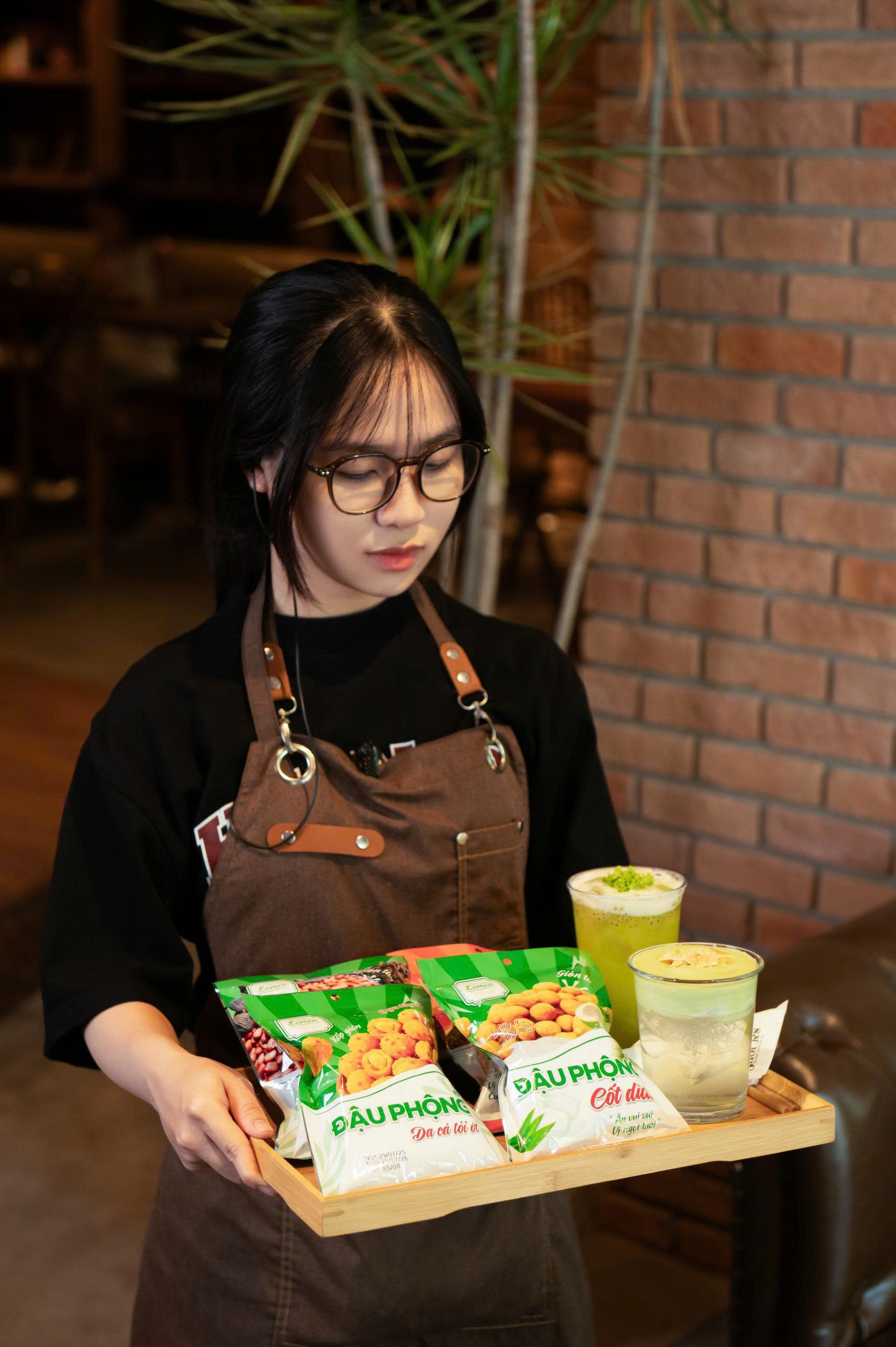 Nhân viên Lamia Foods
